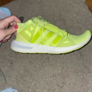 Adidas tennis shoes